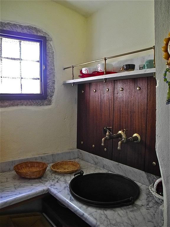 Sotto Il Castello Bed & Breakfast Trebiano Exterior photo